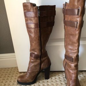 GUESS WOMEN BOOTS